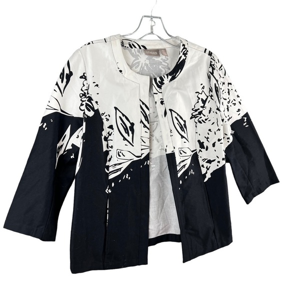 Chicos Blazer 0 Small Black & White  Leah Print Open Front 3/4 Sleeve EUC - Picture 2 of 6